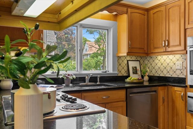 22 Gleason St, Medford, MA 02155