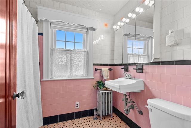22 Gleason St, Medford, MA 02155