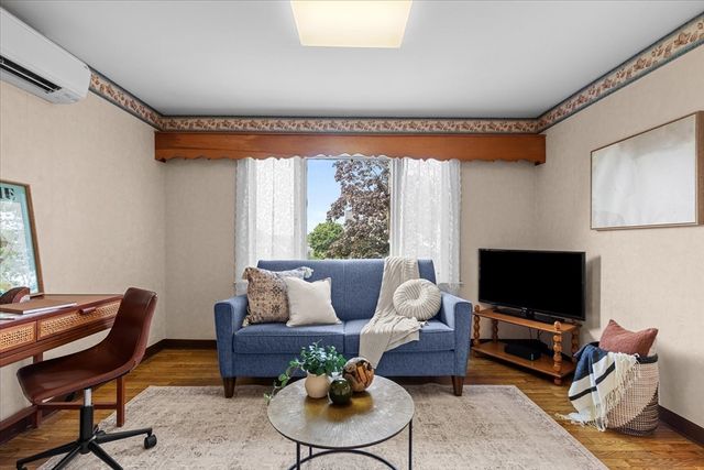 22 Gleason St, Medford, MA 02155