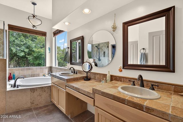27027 N 70TH Place, Scottsdale, AZ 85266