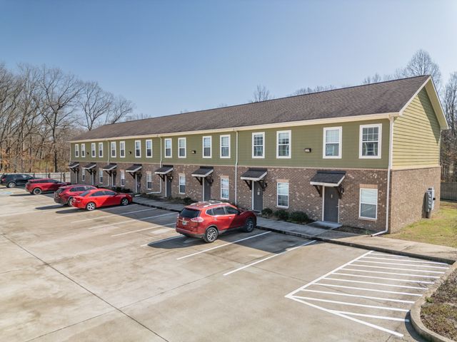 156 Silver St, Tullahoma, TN 37388