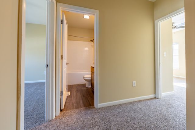 156 Silver St, Tullahoma, TN 37388