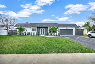 1431 NW 70th Ave, Plantation, FL 33313