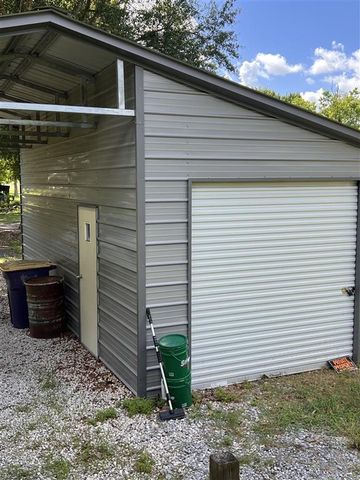 103 S Sherman Avenue, Iowa, LA 70647
