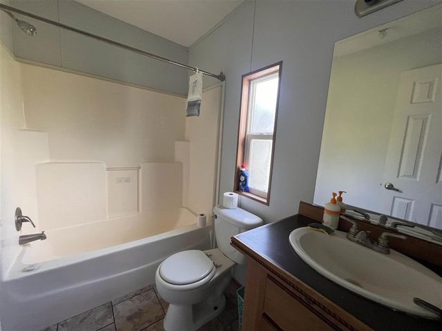 103 S Sherman Avenue, Iowa, LA 70647