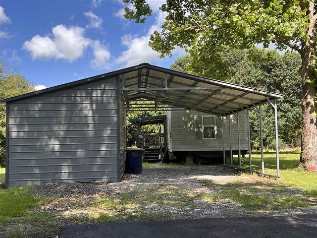 103 S Sherman Avenue, Iowa, LA 70647