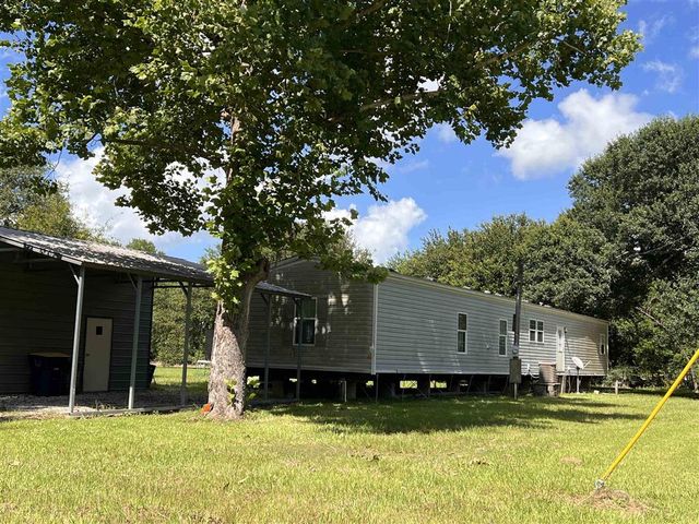 103 S Sherman Avenue, Iowa, LA 70647