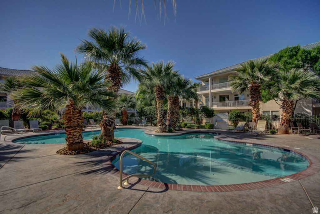 Image 18 of property listing at 1845 W CANYON VIEW DR #412, St. George, UT 84770