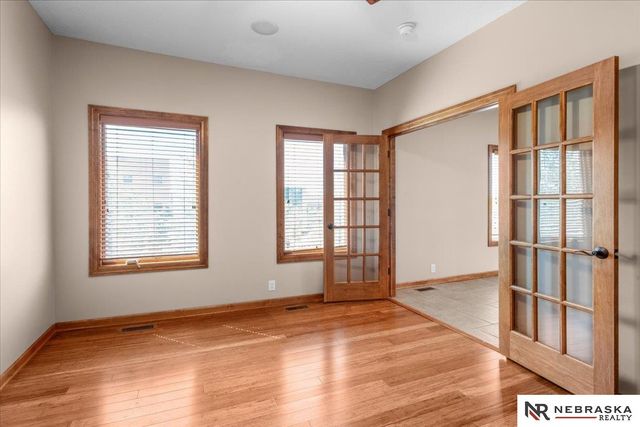 2525 Ridgeline Court, Lincoln, NE 68512