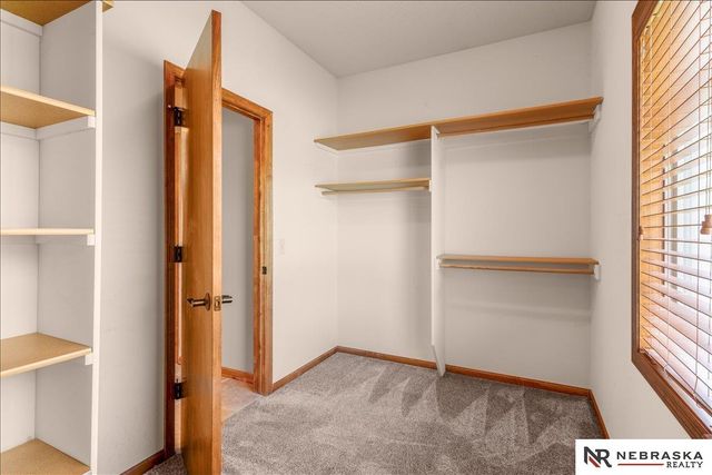 2525 Ridgeline Court, Lincoln, NE 68512