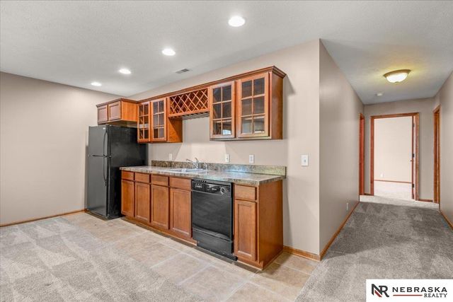 2525 Ridgeline Court, Lincoln, NE 68512