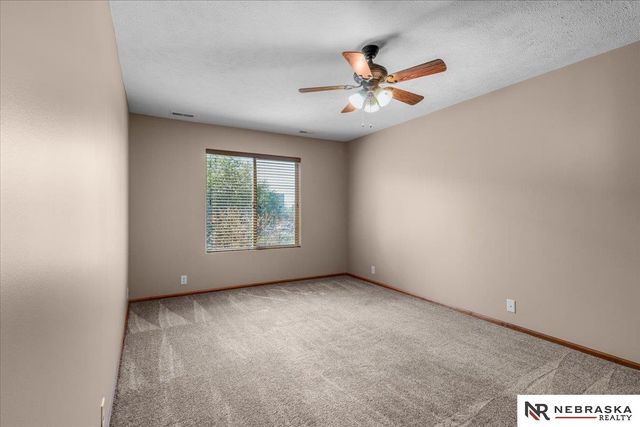 2525 Ridgeline Court, Lincoln, NE 68512