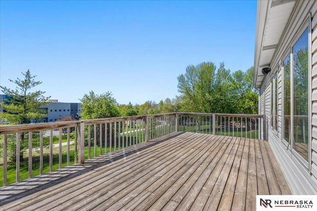 2525 Ridgeline Court, Lincoln, NE 68512
