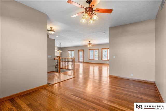 2525 Ridgeline Court, Lincoln, NE 68512