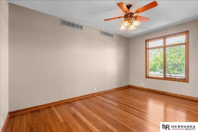 2525 Ridgeline Court, Lincoln, NE 68512