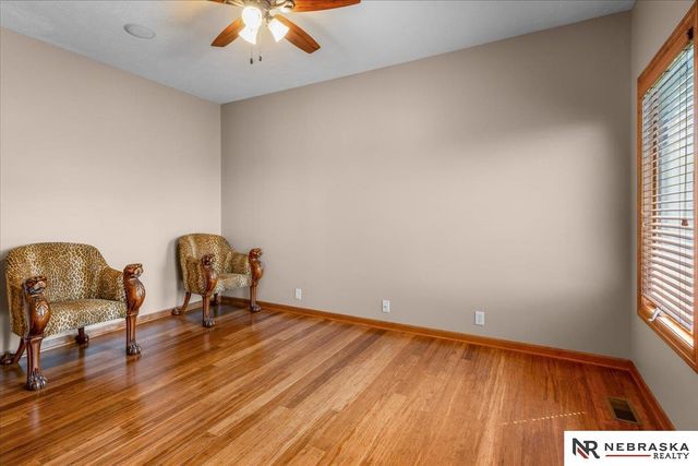 2525 Ridgeline Court, Lincoln, NE 68512
