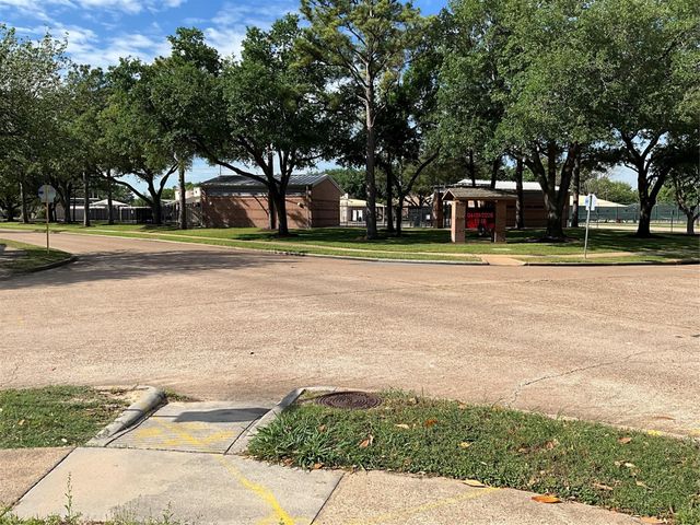 13322 Canaan Bridge Drive, Houston, TX 77041