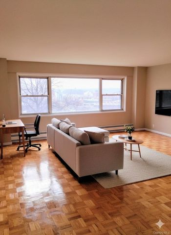 3 Fordham Hill Oval 4h, Bronx, NY 10468