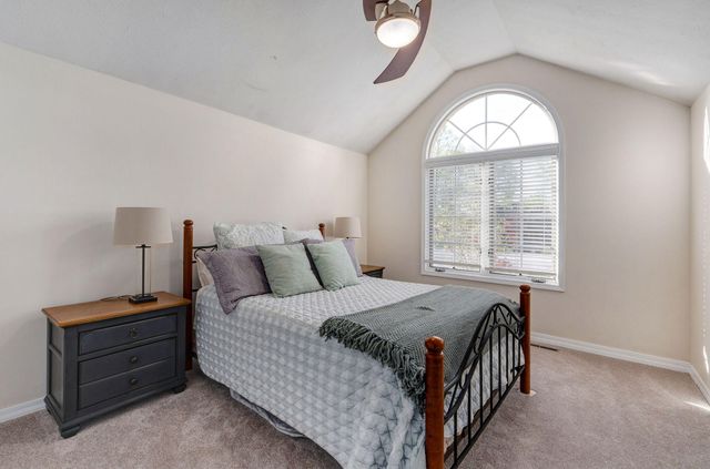 4976 S Eldon Avenue, Springfield, MO 65810