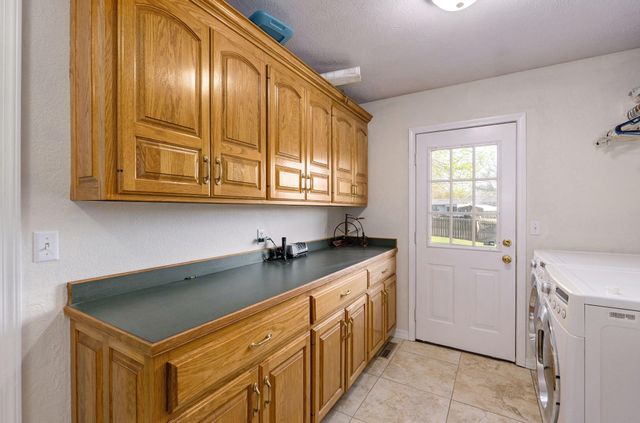 4976 S Eldon Avenue, Springfield, MO 65810