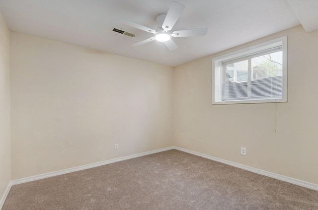 4976 S Eldon Avenue, Springfield, MO 65810