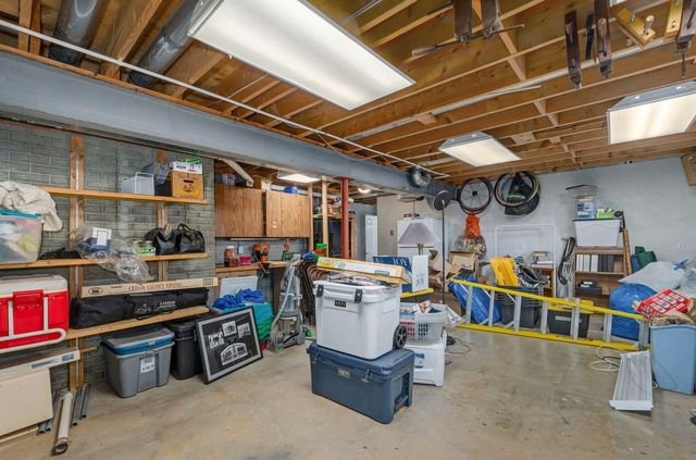 4976 S Eldon Avenue, Springfield, MO 65810