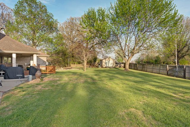 4976 S Eldon Avenue, Springfield, MO 65810