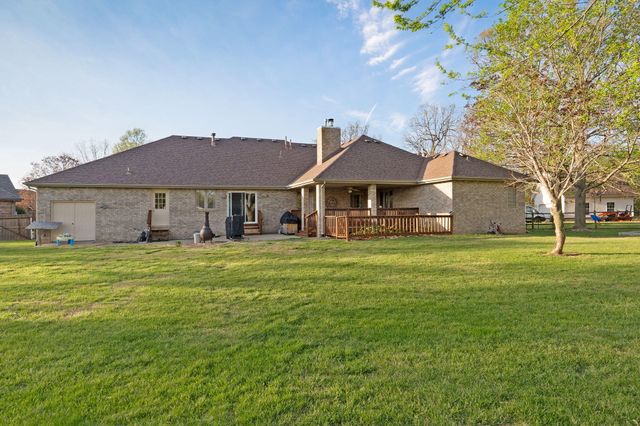 4976 S Eldon Avenue, Springfield, MO 65810