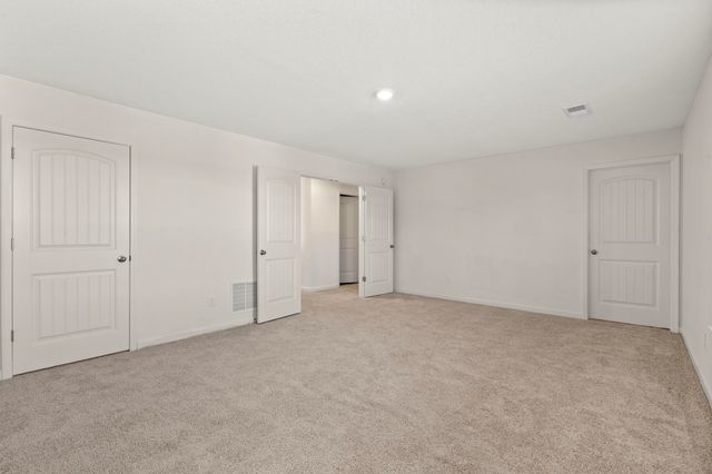 10 BLACKTHORN CV, Oakland, TN 38060