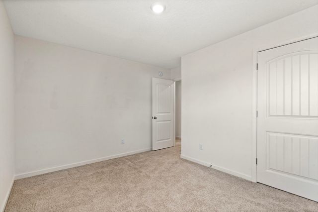 10 BLACKTHORN CV, Oakland, TN 38060