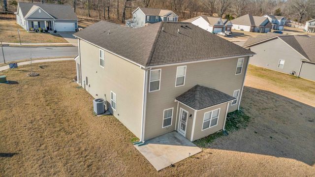 10 BLACKTHORN CV, Oakland, TN 38060