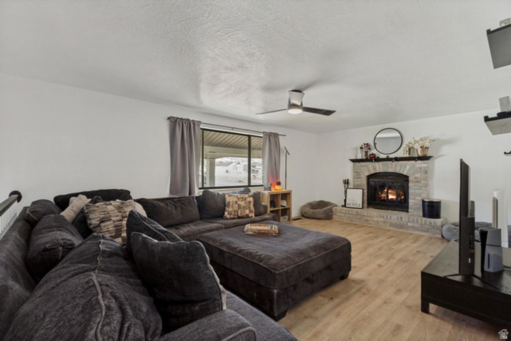 1029 N WALBURK AVE, Layton, UT 84040 — photo 5
