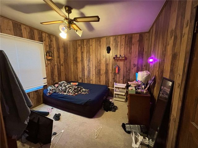 319 Cedar Ave, Sharon, PA 16146