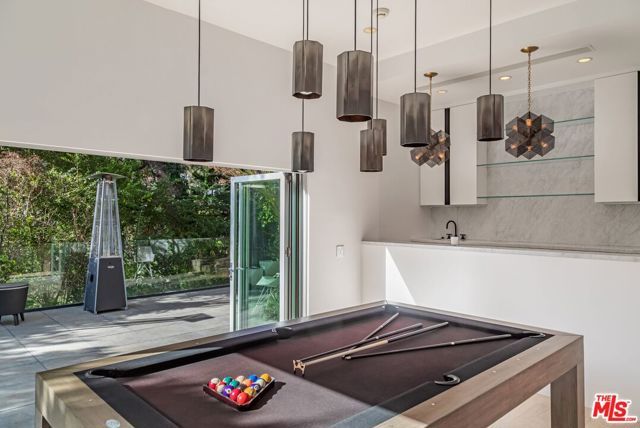 1654 N Doheny Drive, Los Angeles, CA 90069