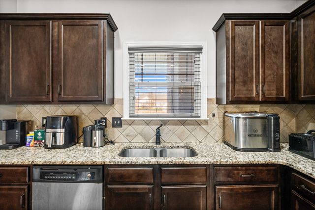 3385 Wiser Dr, Clarksville, TN 37042