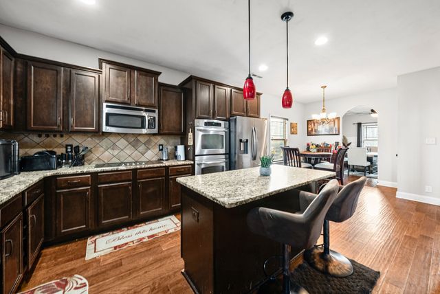 3385 Wiser Dr, Clarksville, TN 37042