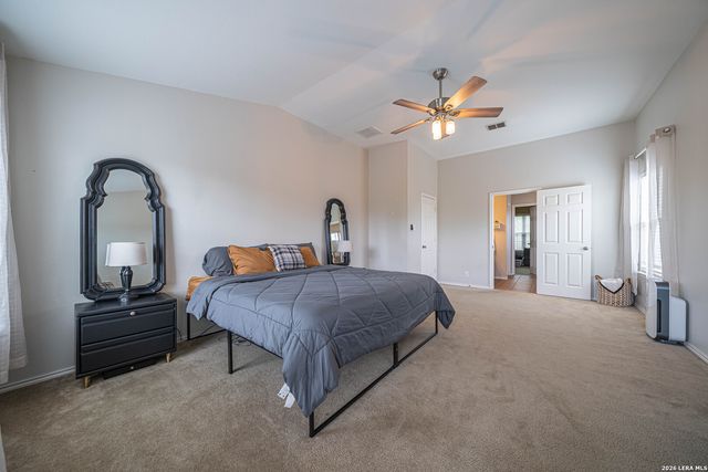 206 OLYMPIC DR, Cibolo, TX 78108