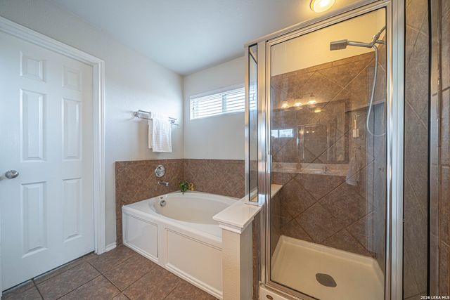 206 OLYMPIC DR, Cibolo, TX 78108