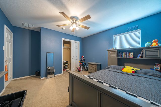 206 OLYMPIC DR, Cibolo, TX 78108