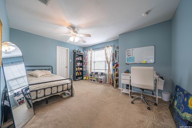 206 OLYMPIC DR, Cibolo, TX 78108