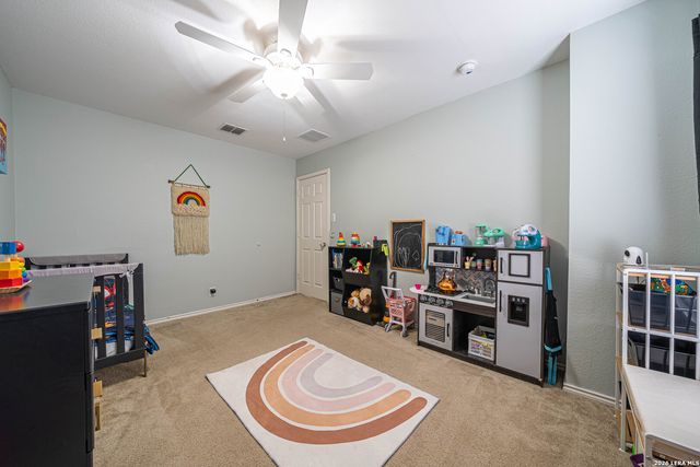 206 OLYMPIC DR, Cibolo, TX 78108