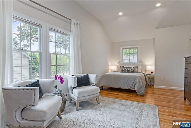 22 Sterling Place, Glen Rock, NJ 07452