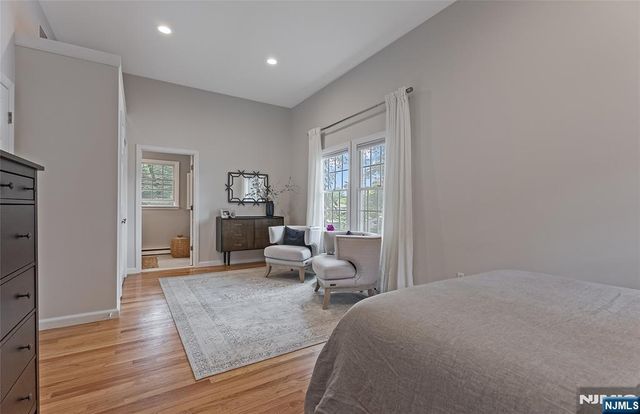 22 Sterling Place, Glen Rock, NJ 07452