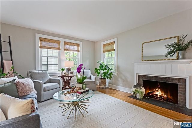 22 Sterling Place, Glen Rock, NJ 07452