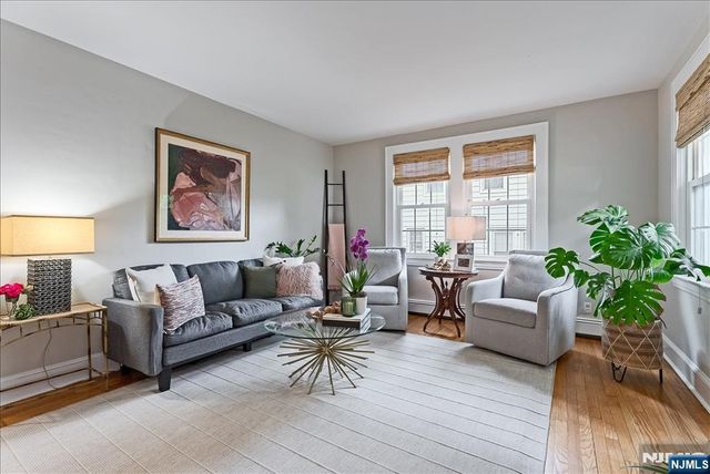 22 Sterling Place, Glen Rock, NJ 07452