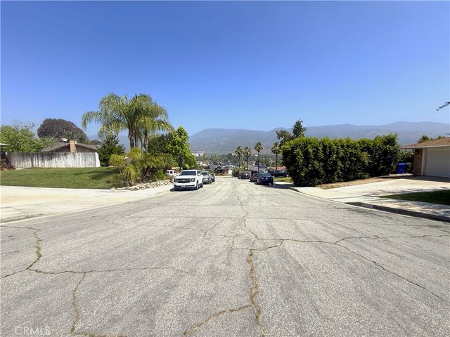 4328 Whitney Drive, San Bernardino, CA 92407