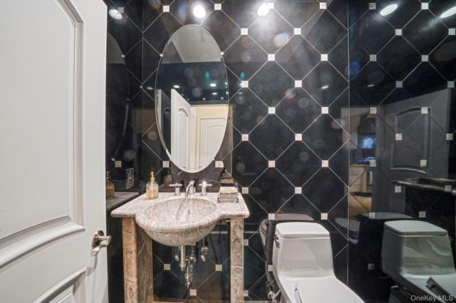 1218 Centre Street, Hewlett, NY 11557