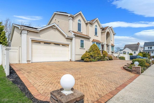 1218 Centre Street, Hewlett, NY 11557