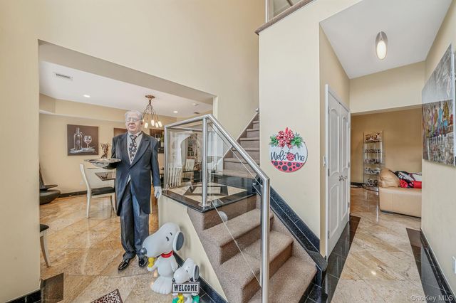 1218 Centre Street, Hewlett, NY 11557