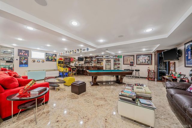 1218 Centre Street, Hewlett, NY 11557